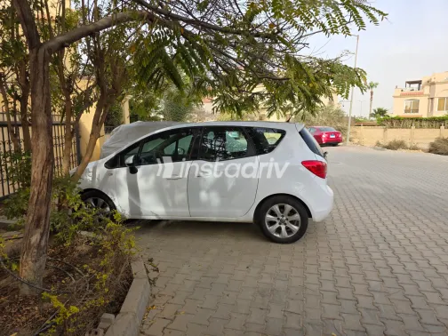 اوبل ميريفا 2016 أبيض مستعملة للبيع - 3