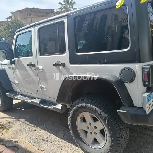 جيب رانجلر 2015 أبيض مستعملة للبيع - 3