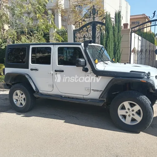 جيب رانجلر 2015 أبيض مستعملة للبيع - 8