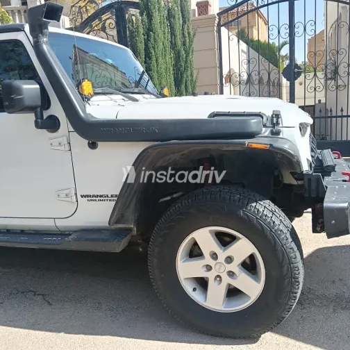 جيب رانجلر 2015 أبيض مستعملة للبيع - 9