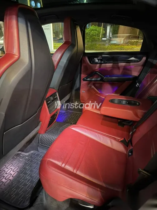 Porsche Cayenne 2020 Black Used for Sale - 4