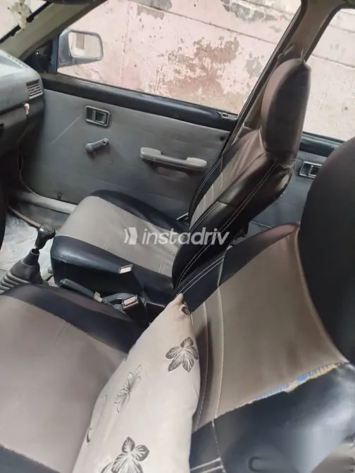 كيا برايد 1998 أزرق غامق مستعملة للبيع - 4