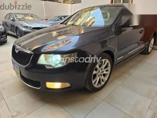 سكودا سوبيرب 2014 أسود مستعملة للبيع - 2