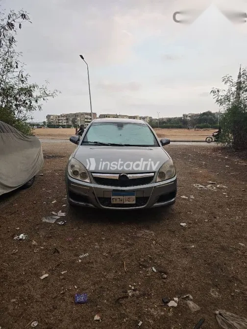 اوبل فيكترا 2008 فضي مستعملة للبيع - 2