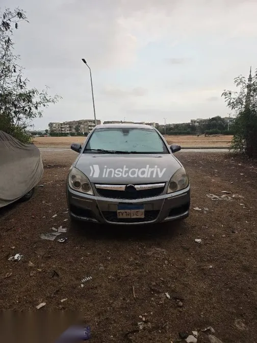 اوبل فيكترا 2008 فضي مستعملة للبيع - 6