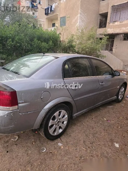 اوبل فيكترا 2008 فضي مستعملة للبيع - 7