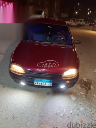 مازدا 121 1998 أحمر مستعملة للبيع