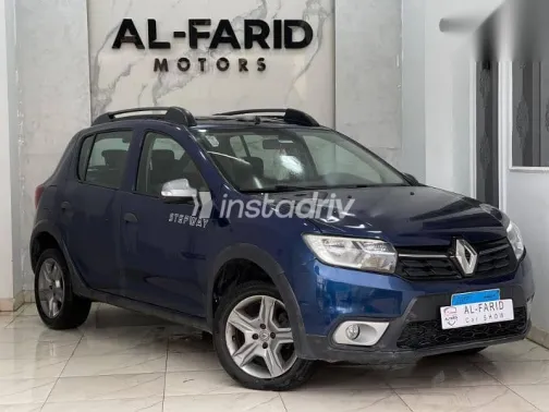 رينو سانديرو 2017 أزرق غامق مستعملة للبيع - 2