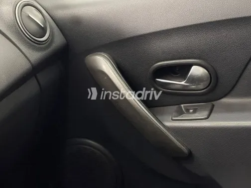 رينو سانديرو 2017 أزرق غامق مستعملة للبيع - 7