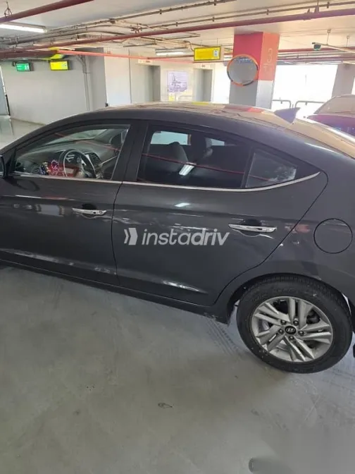 هيونداي إلنترا 2025 رمادي مستعملة للبيع - 6