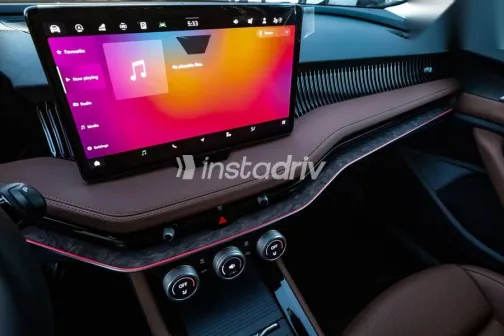 سكودا سوبيرب 2025 أخضر جديدة للبيع - 10