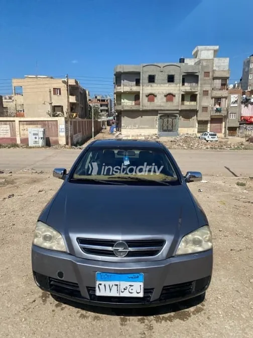 اوبل أسترا 2006 فضي مستعملة للبيع - 1