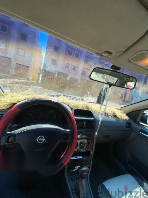 اوبل أسترا 2006 فضي مستعملة للبيع - 7