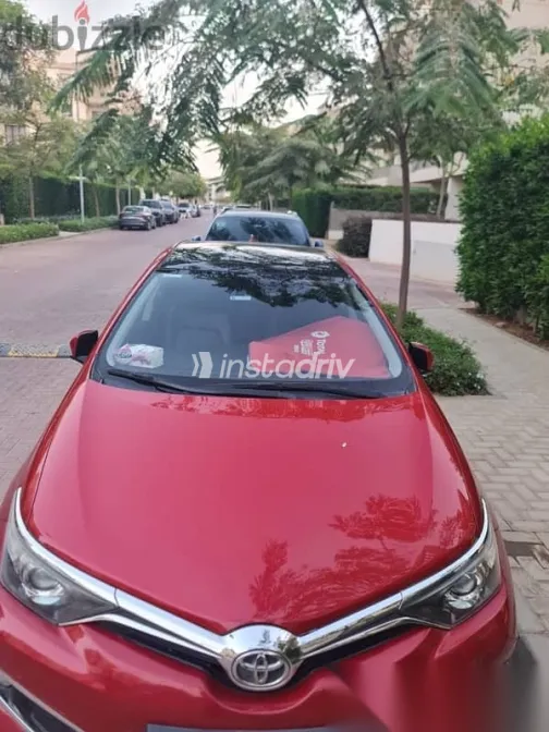 تويوتا اوريس 2016 أحمر مستعملة للبيع - 6