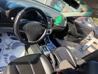 هيونداي إلنترا 2021 أسود مستعملة للبيع