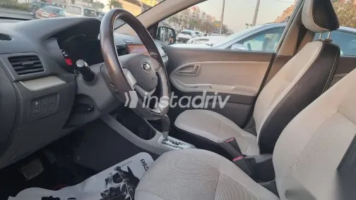 كيا بيكانتو 2015 أبيض مستعملة للبيع - 4