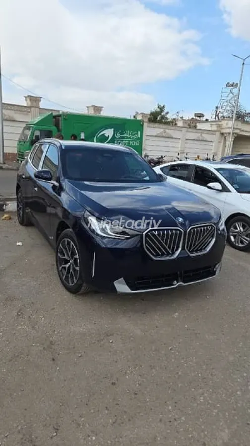 بي ام دبليو X3 2026 أزرق غامق جديدة للبيع - 1