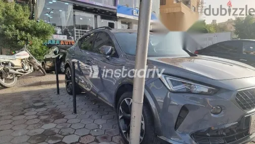 Cupra Formentor 2023 Gray Used for Sale - 3