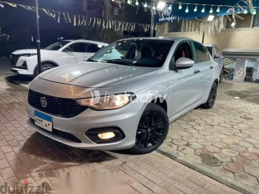 فيات تيبو 2020 فضي مستعملة للبيع - 2