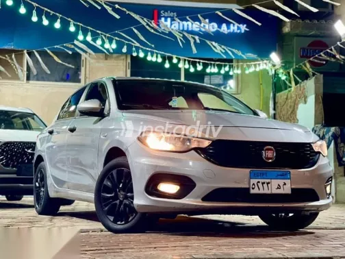 فيات تيبو 2020 فضي مستعملة للبيع - 5