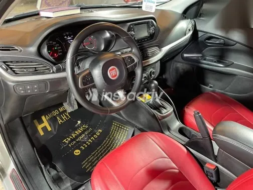 فيات تيبو 2020 فضي مستعملة للبيع - 6