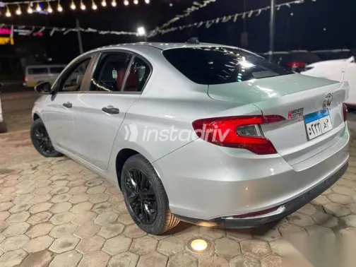 فيات تيبو 2020 فضي مستعملة للبيع - 7