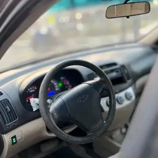 هيونداي إلنترا اتش دى 2008 أبيض مستعملة للبيع