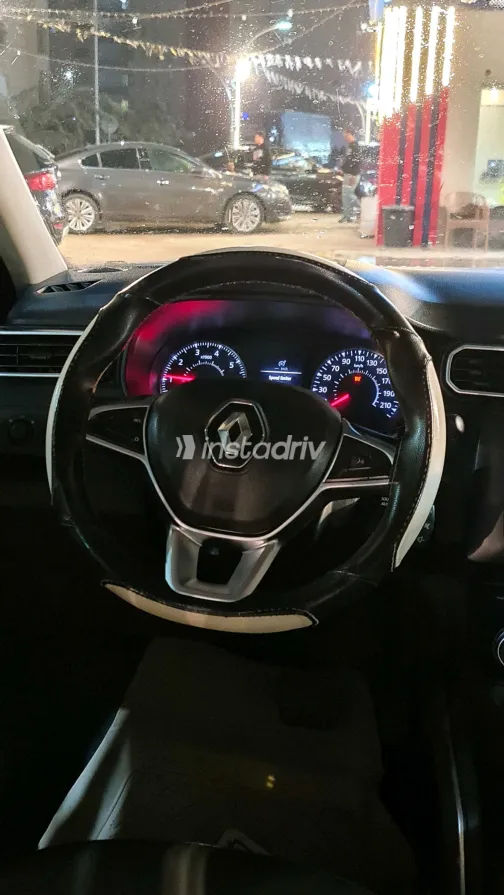 Renault Duster 2020 White Used for Sale - 9