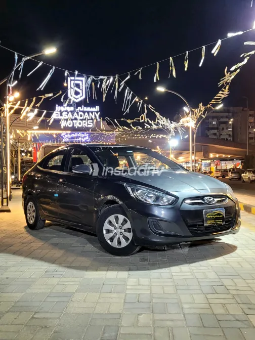 Hyundai Accent 2012 White Used for Sale - 2