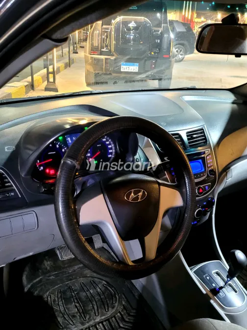 Hyundai Accent 2012 White Used for Sale - 3