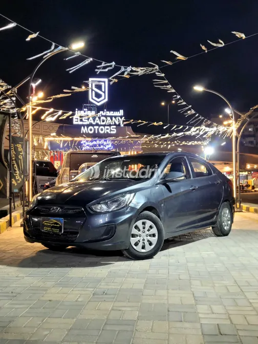 Hyundai Accent 2012 White Used for Sale - 4