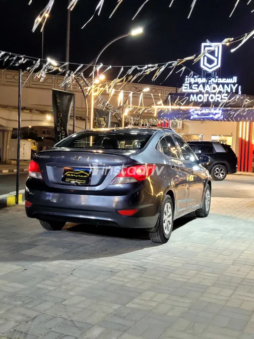 Hyundai Accent 2012 White Used for Sale - 7