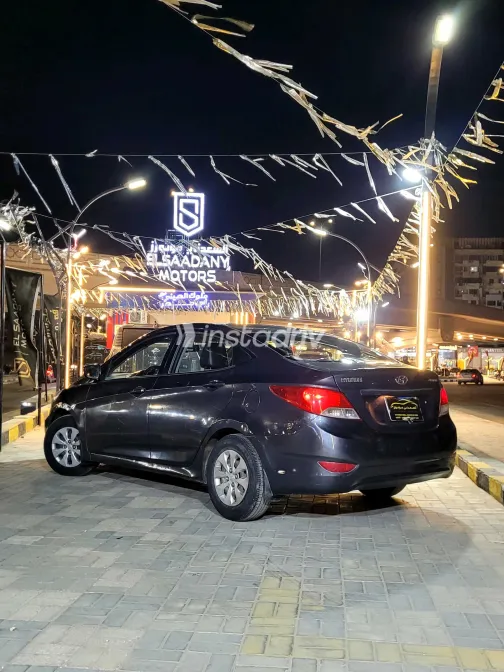 Hyundai Accent 2012 White Used for Sale - 9