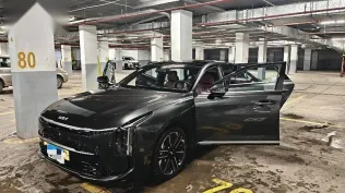 Kia K8 2025 Black Used for Sale
