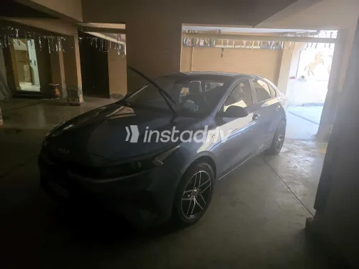 كيا جراند سيراتو 2022 أبيض مستعملة للبيع - 1