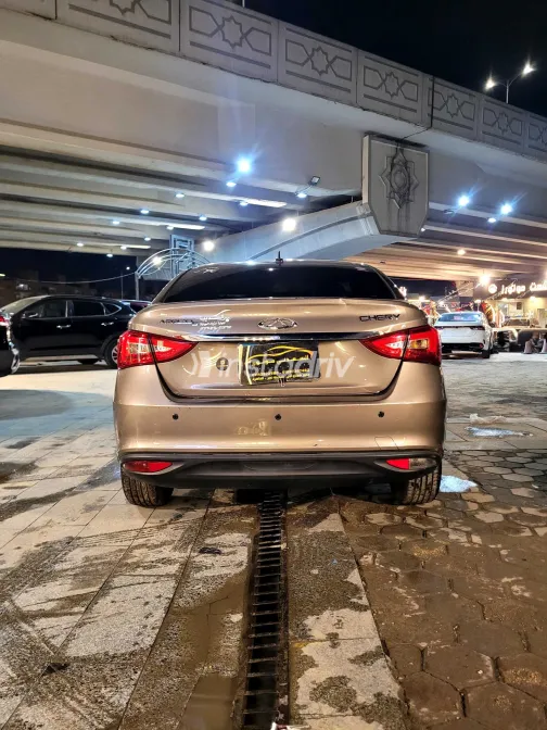 شيرى اريزو 5 2023 أبيض مستعملة للبيع - 4