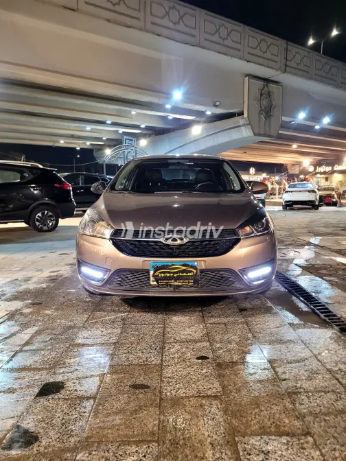 شيرى اريزو 5 2023 أبيض مستعملة للبيع - 7