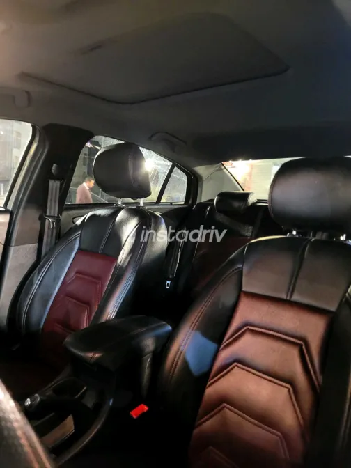 شيرى اريزو 5 2023 أبيض مستعملة للبيع - 9