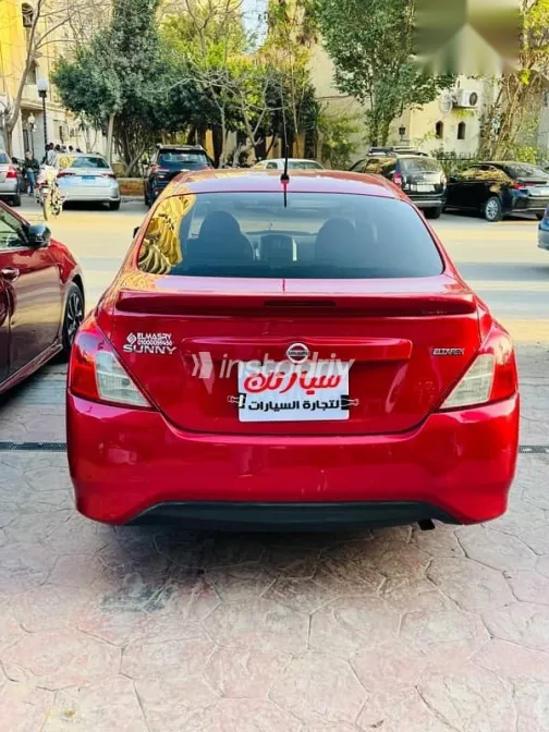 Nissan Sunny 2022 Burgundy Used for Sale - 5