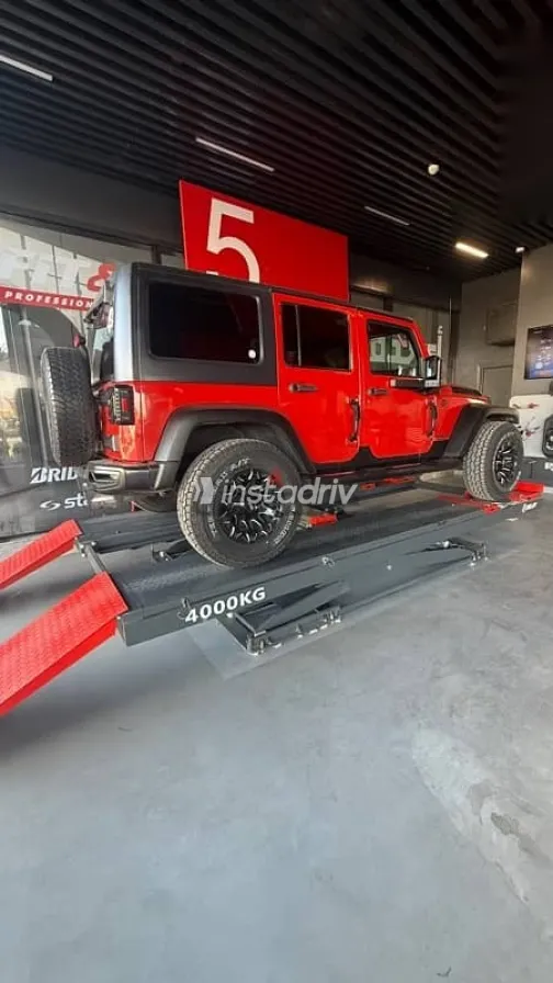 جيب رانجلر 2012 أحمر مستعملة للبيع - 7