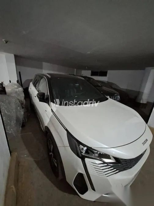 بيجو 5008 2022 أبيض مستعملة للبيع - 2