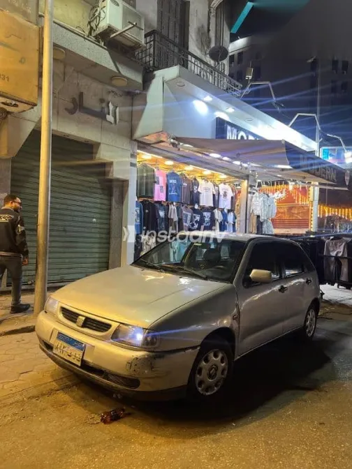 سيات ابيزا 1998 فضي مستعملة للبيع - 2