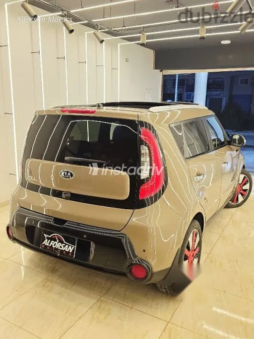 Kia Soul 2015 Beige Used for Sale - 2