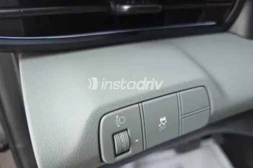 هيونداي افانتي 2025 أبيض مستعملة للبيع - 5