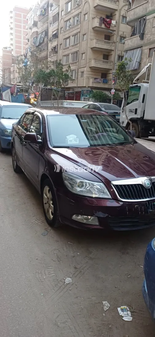 سكودا اوكتافيا A5 2011 أبيض مستعملة للبيع - 3