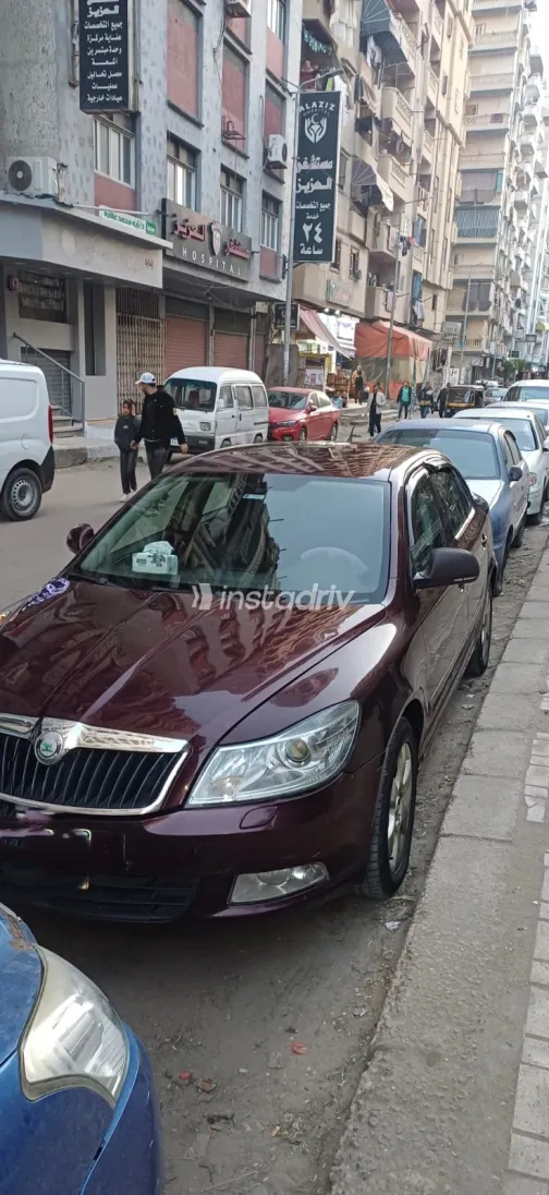 سكودا اوكتافيا A5 2011 أبيض مستعملة للبيع - 4