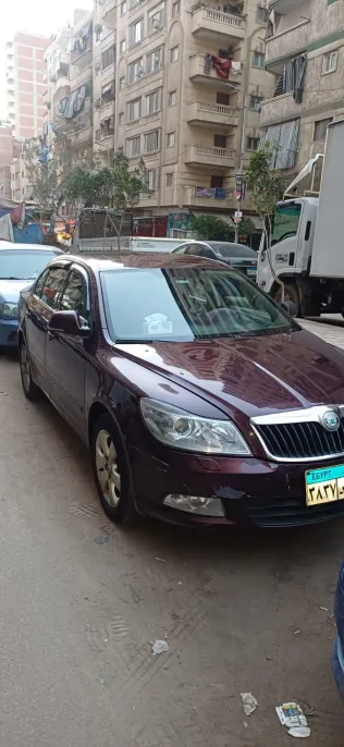 سكودا اوكتافيا A5 2011 أبيض مستعملة للبيع