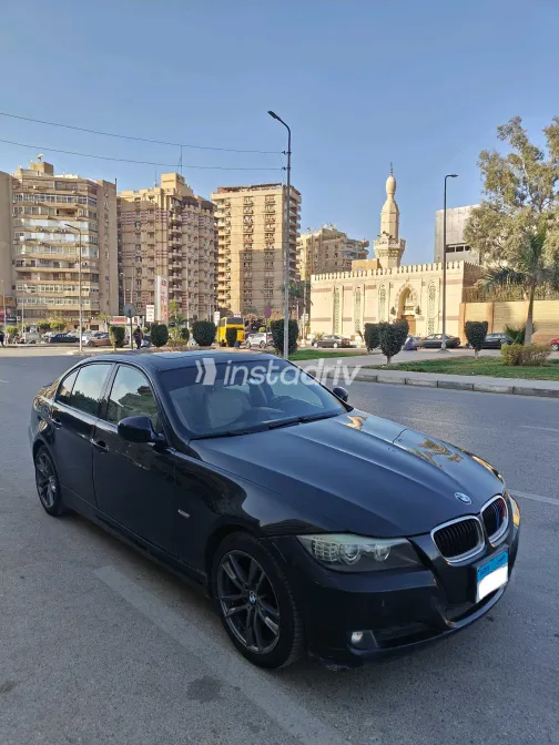BMW 320 2010 White Used for Sale - 8