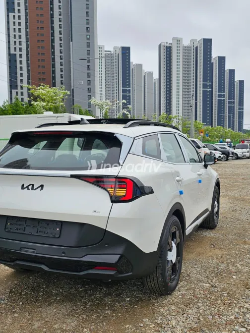 Kia Sportage 2026 White Used for Sale - 7