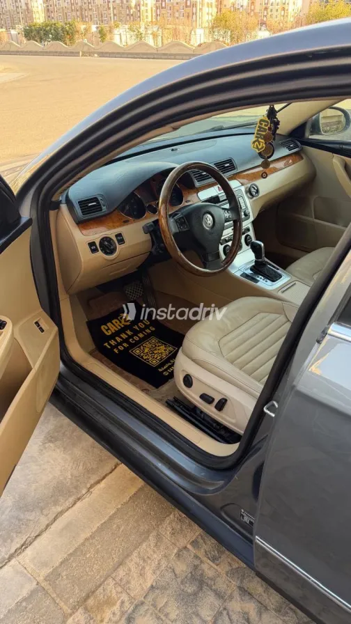 فولكس فاغن باسات 2007 أبيض مستعملة للبيع - 4